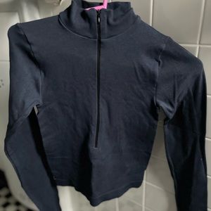 BDG dark blue top with zipper. Size Medium in women.